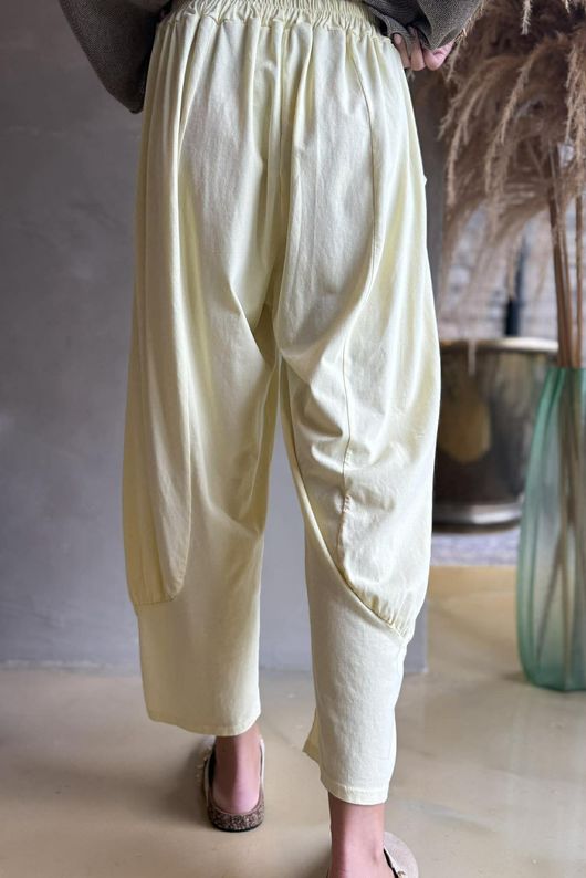 Jo Jo Quirky Classic Barrel Pant Lemon
